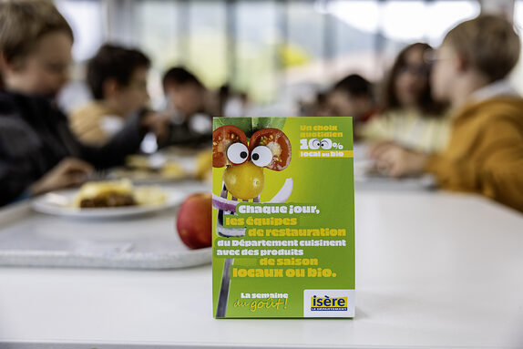 Isère_4355_13102025_Semaine du goût_collège Jules Flandrin_Corenc_BD_Breysse Aurélien _023.jpg
